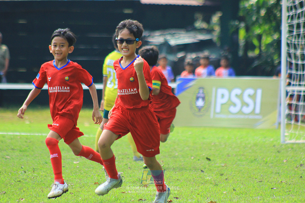 ijl u10 210925 brazillian soccer senayan vs maesa pararaider army