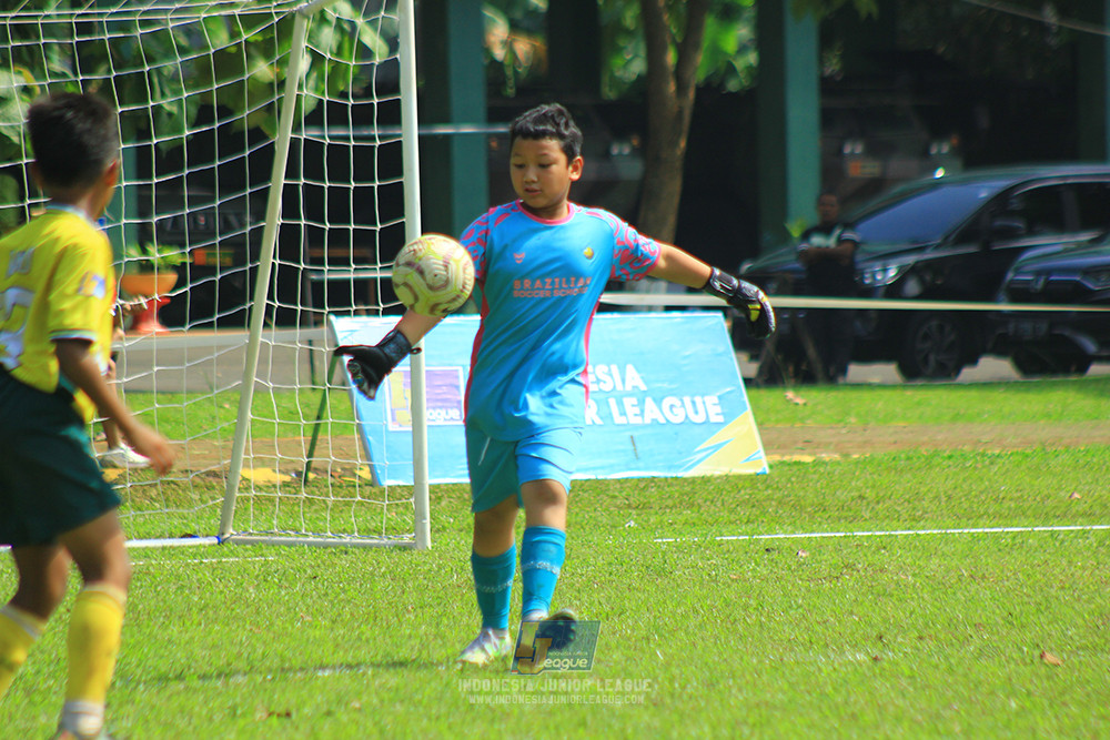 ijl u10 210925 brazillian soccer senayan vs maesa pararaider army