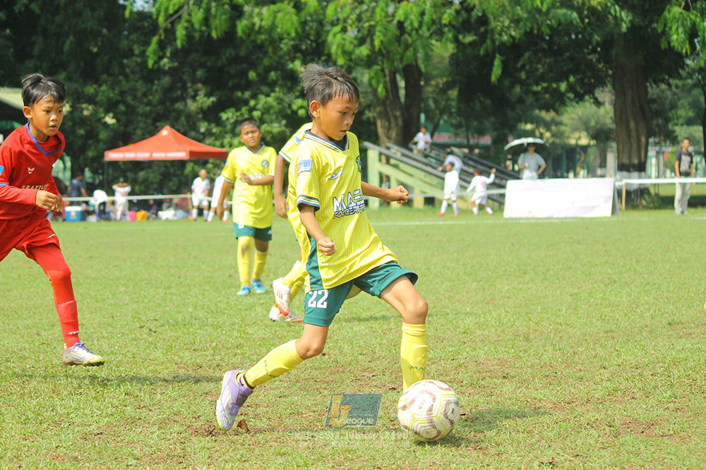 ijl u10 210925 brazillian soccer senayan vs maesa pararaider army