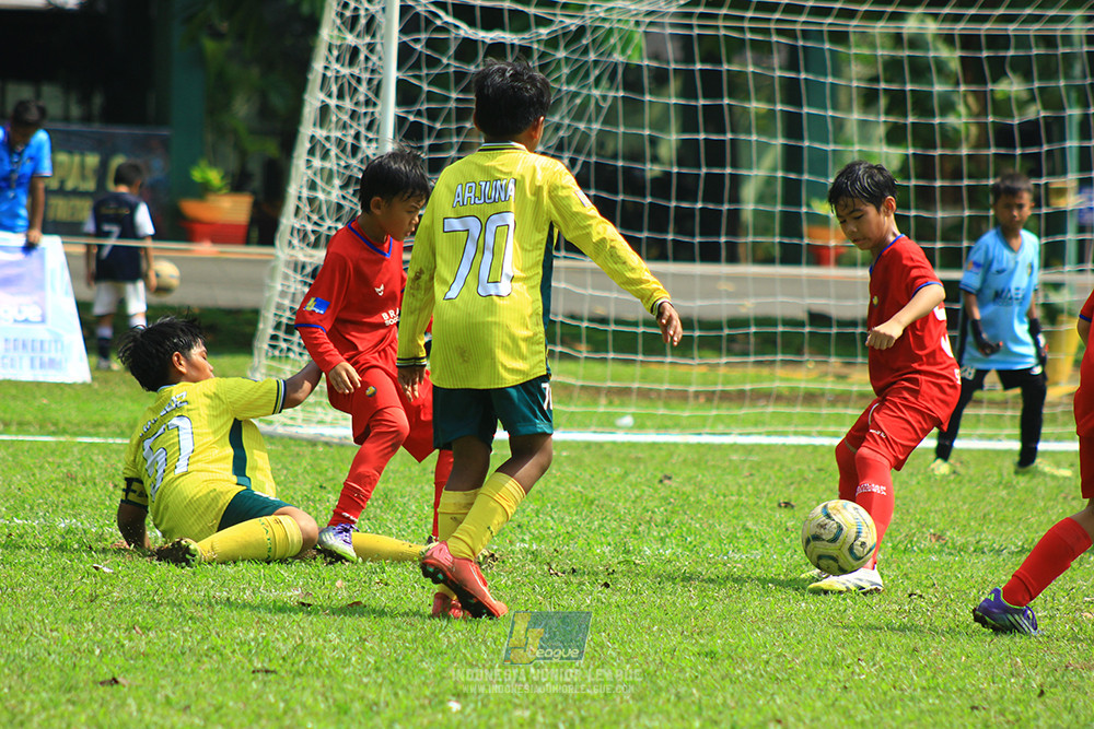 ijl u10 210925 brazillian soccer senayan vs maesa pararaider army