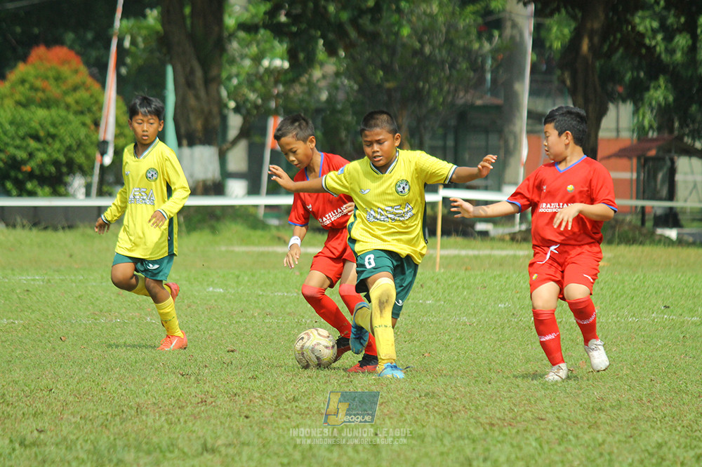 ijl u10 210925 brazillian soccer senayan vs maesa pararaider army