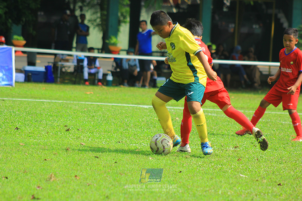 ijl u10 210925 brazillian soccer senayan vs maesa pararaider army