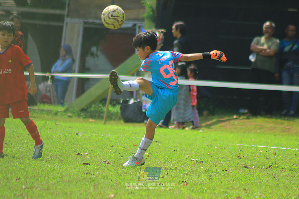 ijl u10 210925 brazillian soccer senayan vs maesa pararaider army