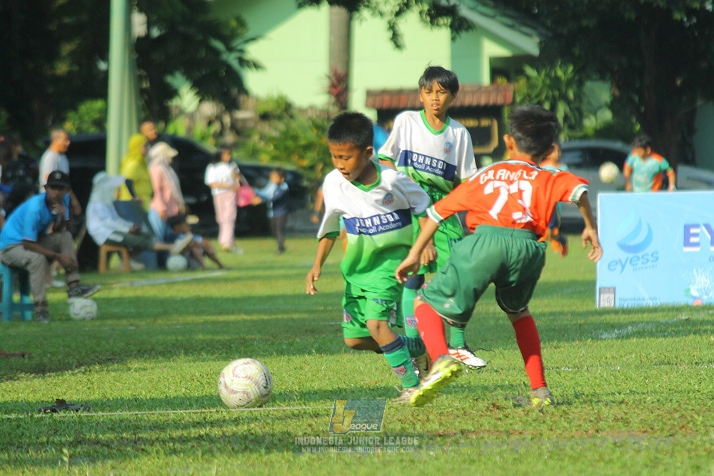 ijl u10 210925 wiradhika soccer vs johnson sports academy
