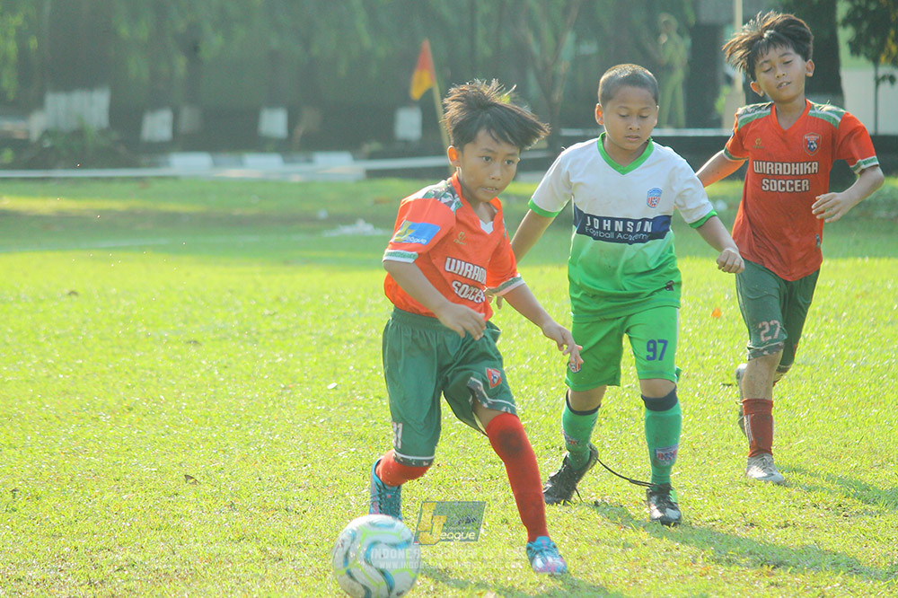 ijl u10 210925 wiradhika soccer vs johnson sports academy
