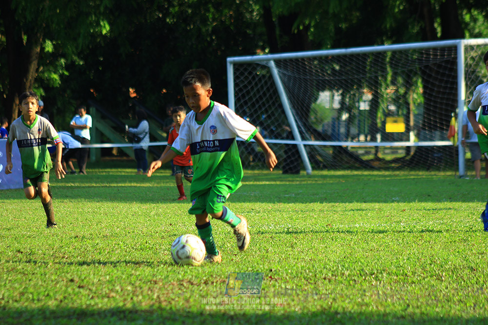 ijl u10 210925 wiradhika soccer vs johnson sports academy