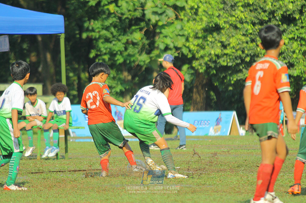 ijl u10 210925 wiradhika soccer vs johnson sports academy