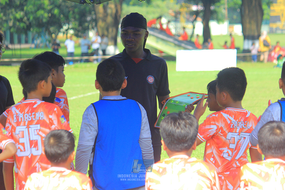ijl u11 030526 asia football school vs soccer future lab