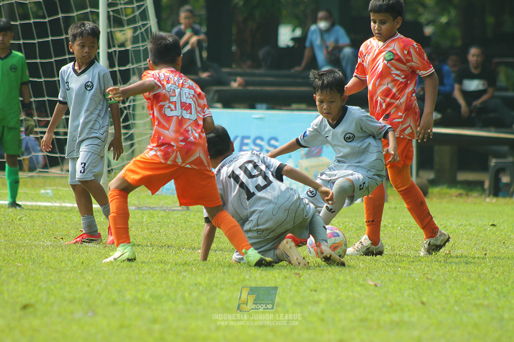 ijl u11 030526 asia football school vs soccer future lab
