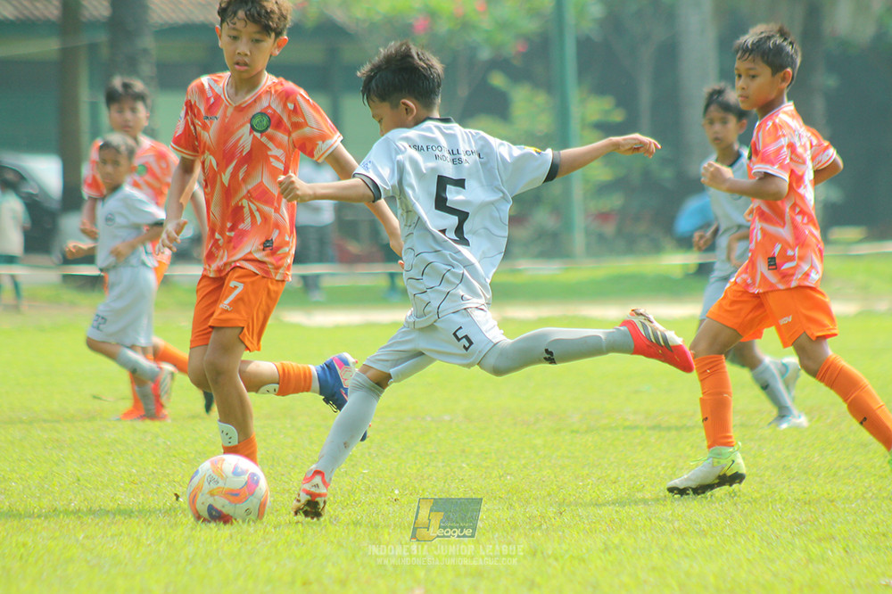 ijl u11 030526 asia football school vs soccer future lab