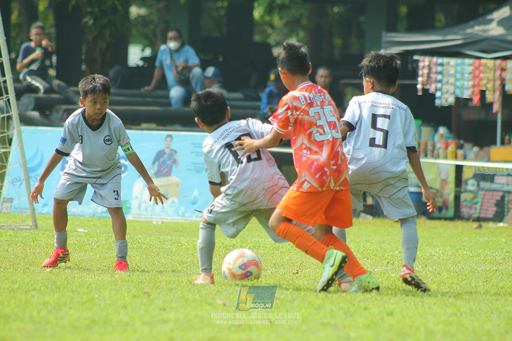ijl u11 030526 asia football school vs soccer future lab