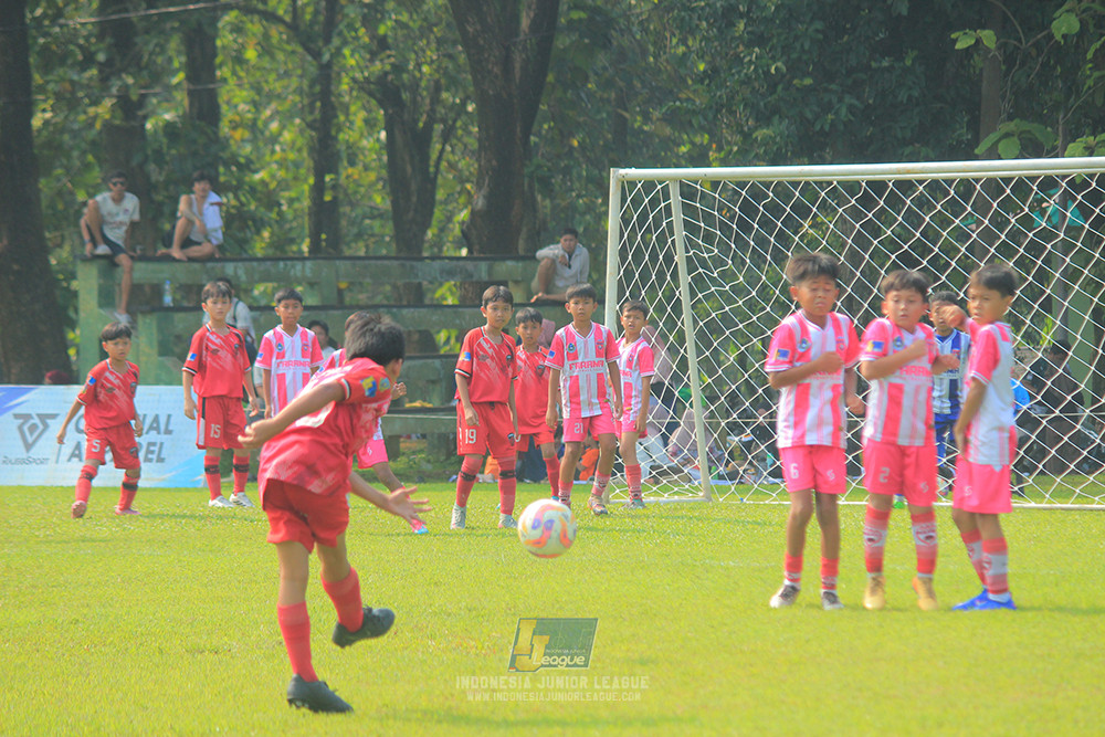 ijl u11 100526 farama fc vs serpong city soccer school