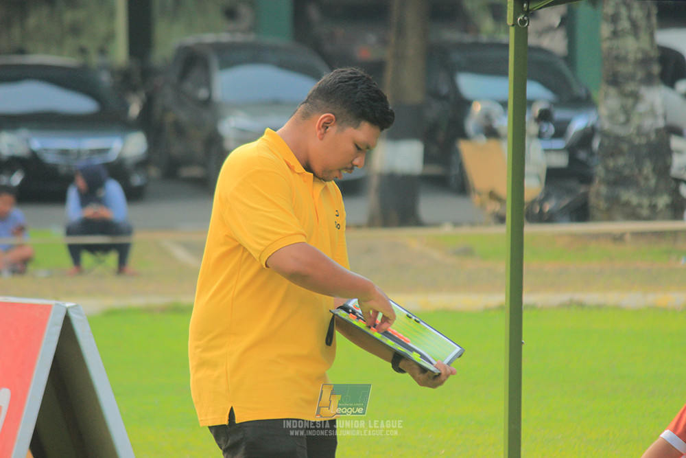 ijl u11 100526 jips soccer vs gagak muda