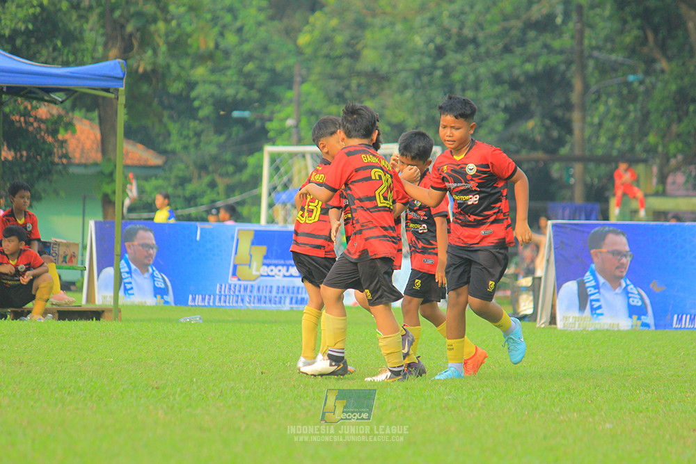 ijl u11 100526 jips soccer vs gagak muda