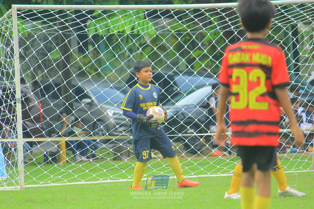 ijl u11 100526 jips soccer vs gagak muda
