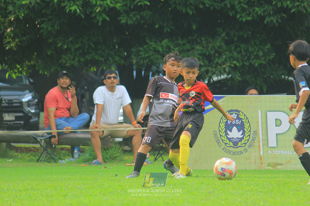 ijl u11 100526 jips soccer vs gagak muda