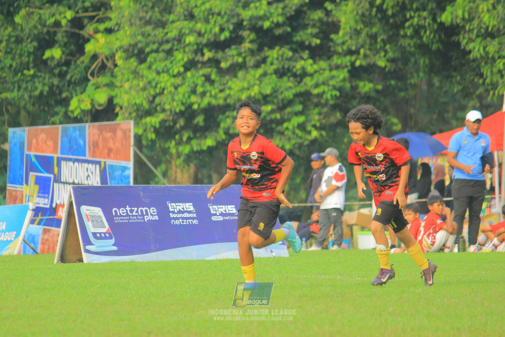 ijl u11 100526 jips soccer vs gagak muda