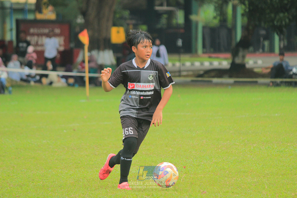 ijl u11 100526 jips soccer vs gagak muda