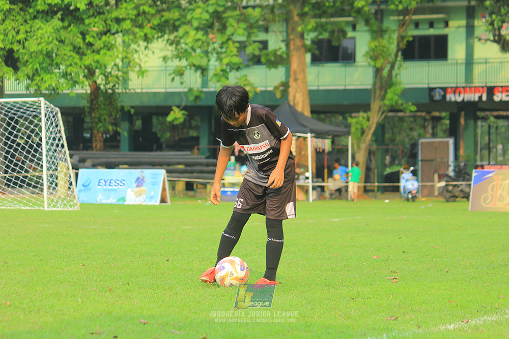 ijl u11 100526 jips soccer vs gagak muda