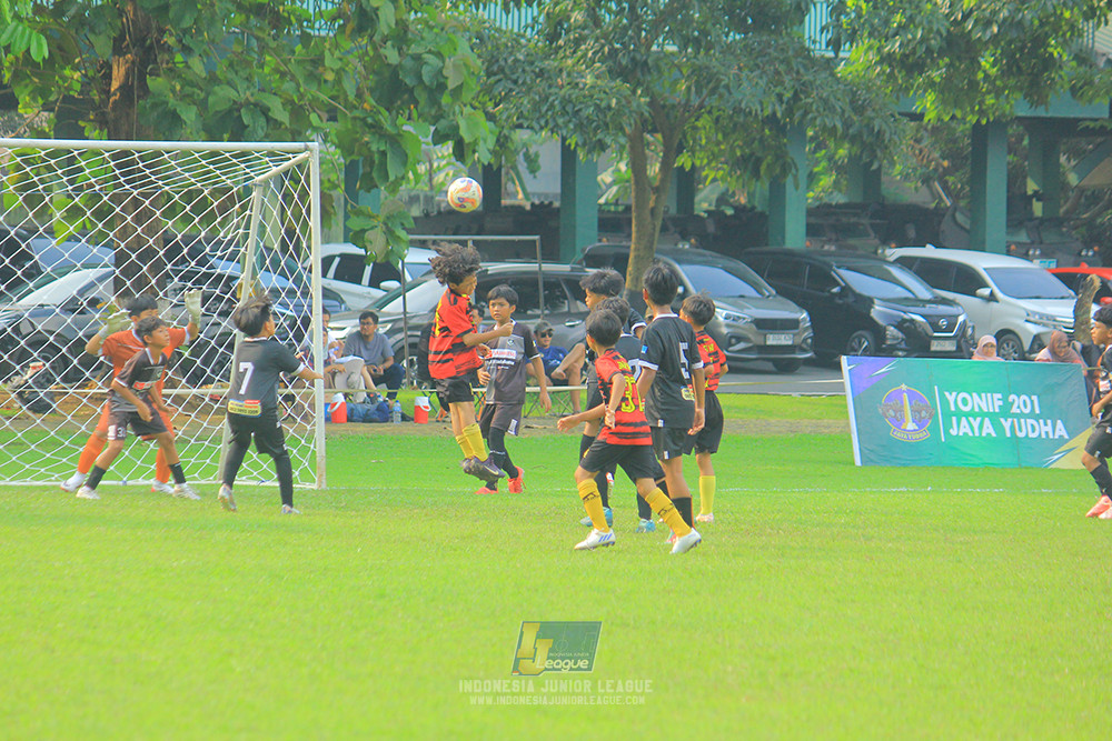ijl u11 100526 jips soccer vs gagak muda