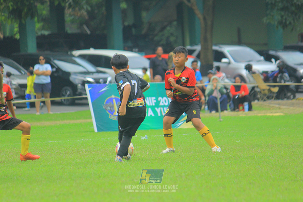 ijl u11 100526 jips soccer vs gagak muda
