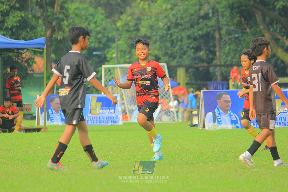 ijl u11 100526 jips soccer vs gagak muda