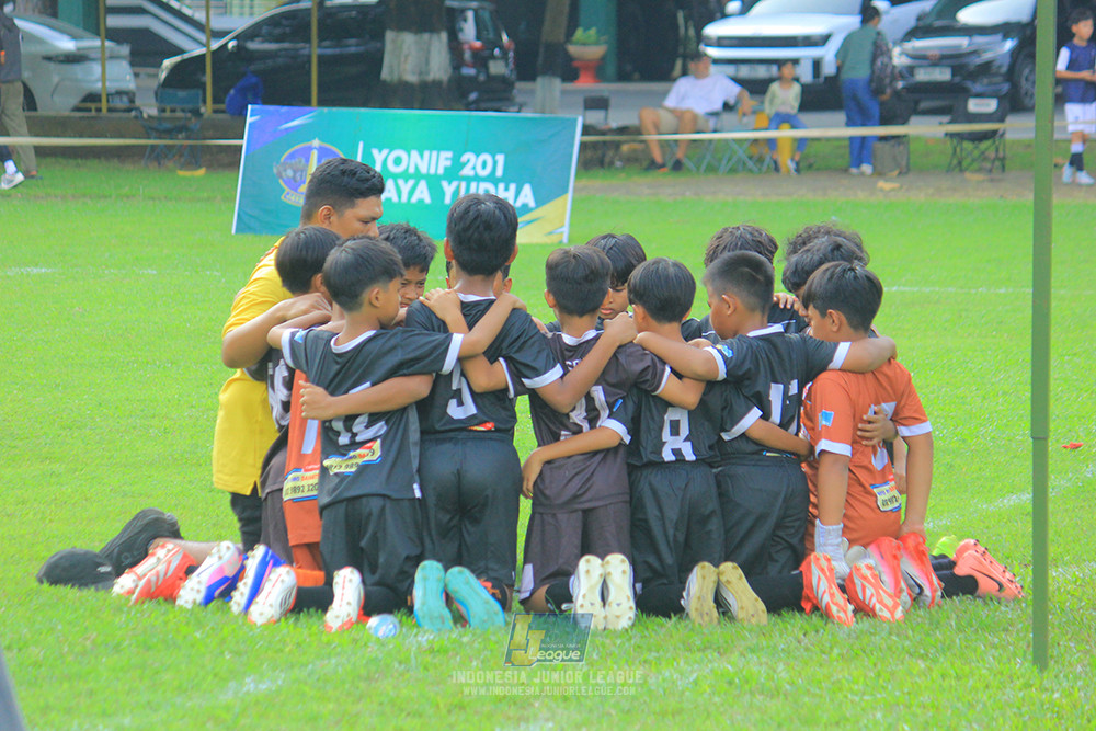 ijl u11 100526 jips soccer vs gagak muda