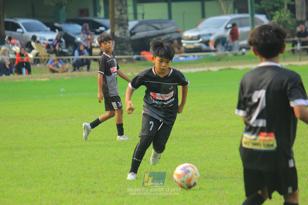 ijl u11 100526 jips soccer vs gagak muda