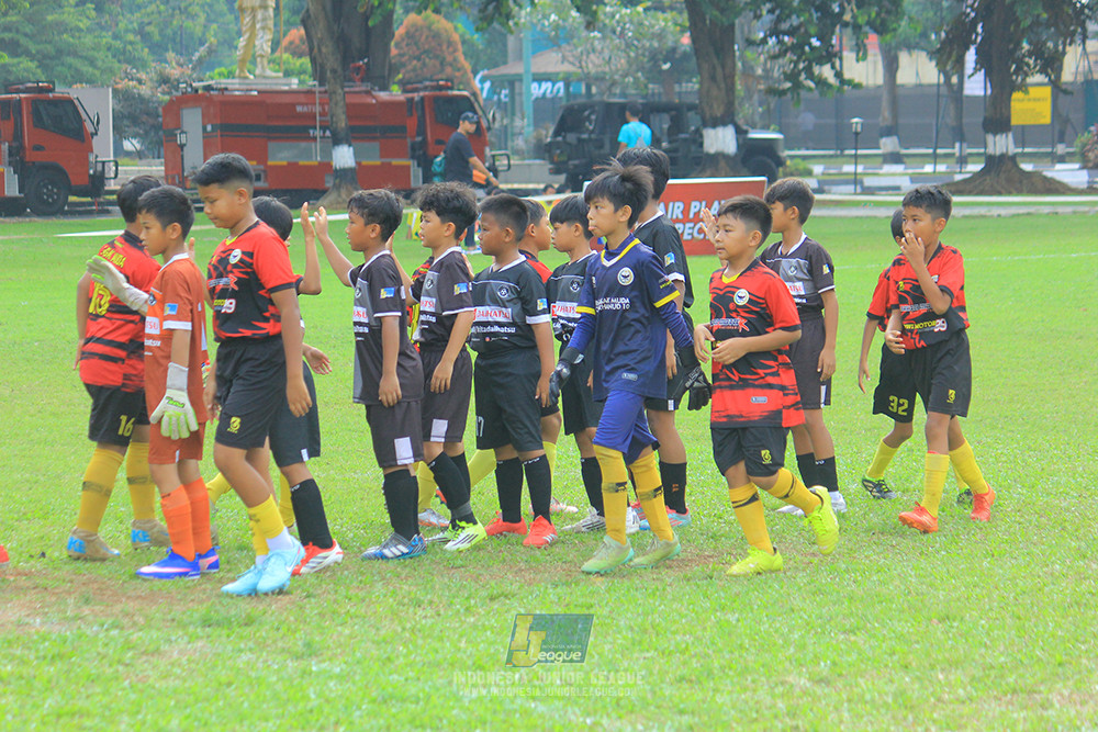 ijl u11 100526 jips soccer vs gagak muda