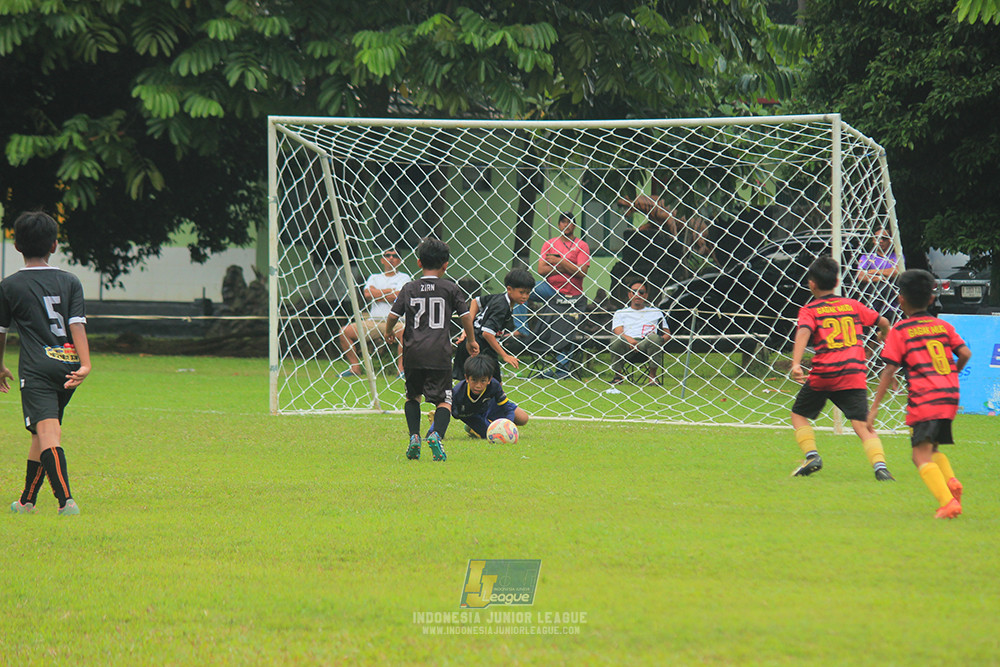 ijl u11 100526 jips soccer vs gagak muda