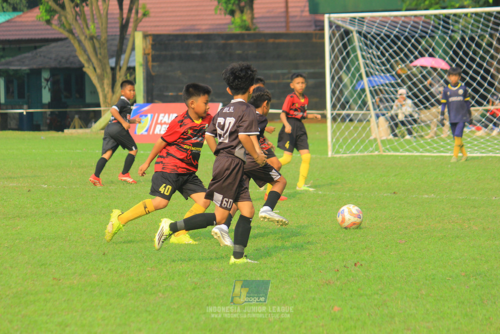ijl u11 100526 jips soccer vs gagak muda