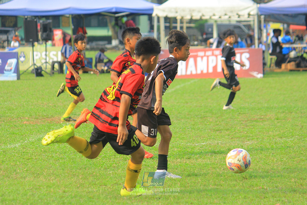 ijl u11 100526 jips soccer vs gagak muda