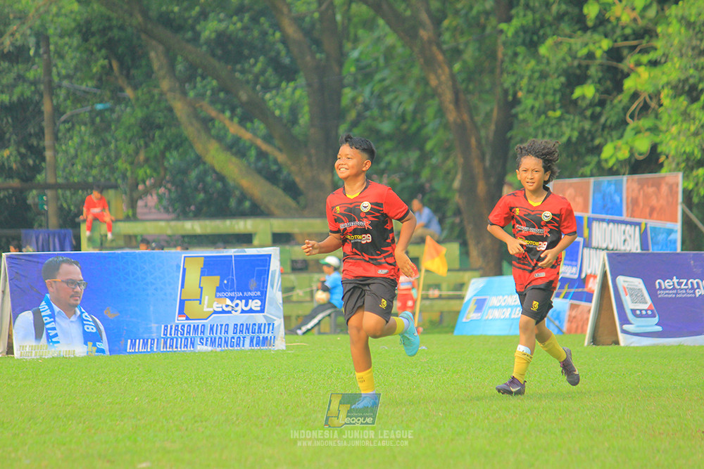 ijl u11 100526 jips soccer vs gagak muda