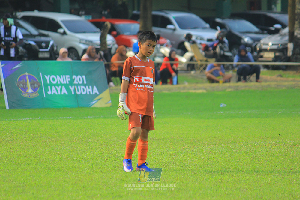 ijl u11 100526 jips soccer vs gagak muda