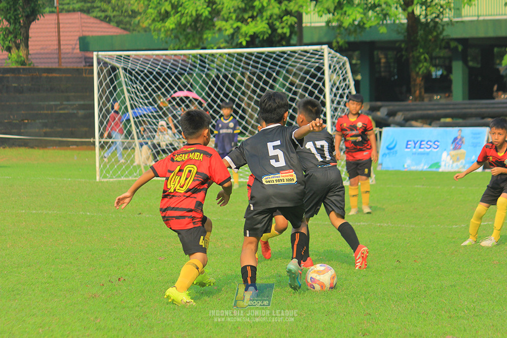 ijl u11 100526 jips soccer vs gagak muda