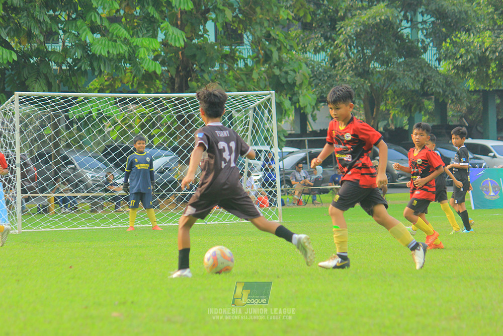 ijl u11 100526 jips soccer vs gagak muda