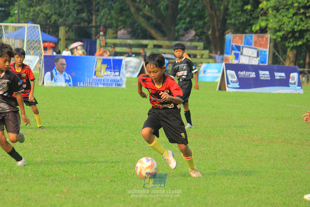 ijl u11 100526 jips soccer vs gagak muda