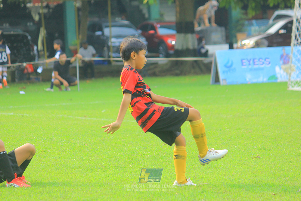 ijl u11 100526 jips soccer vs gagak muda