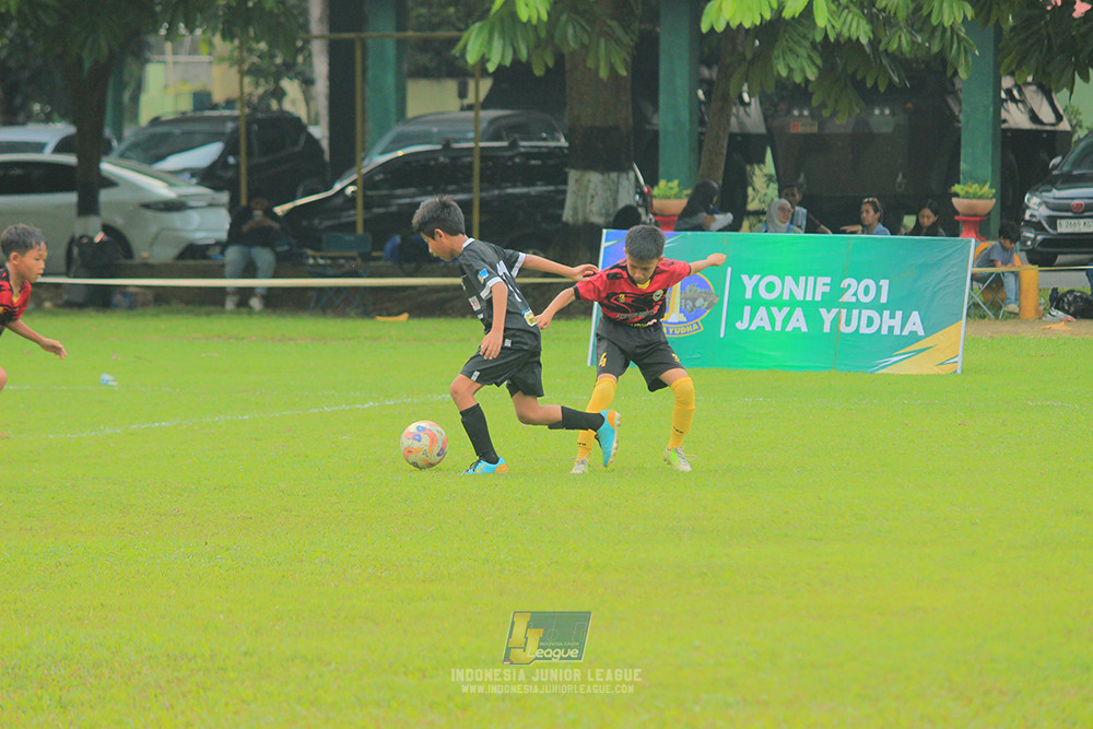 ijl u11 100526 jips soccer vs gagak muda