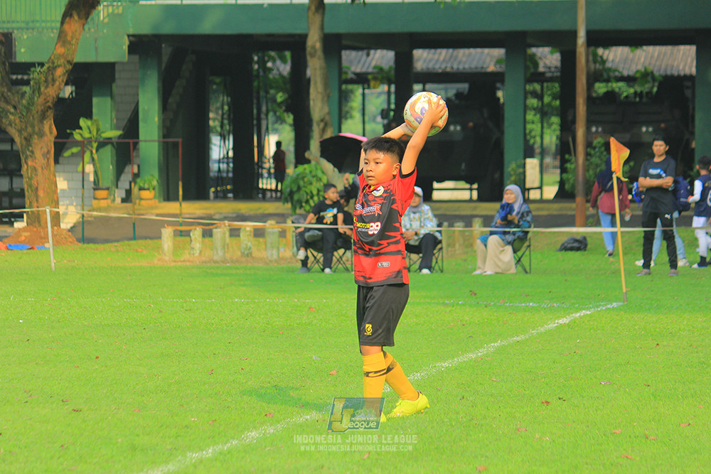 ijl u11 100526 jips soccer vs gagak muda