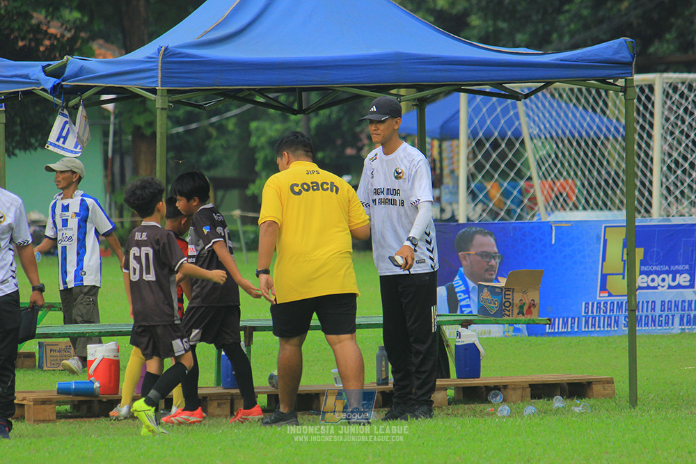 ijl u11 100526 jips soccer vs gagak muda