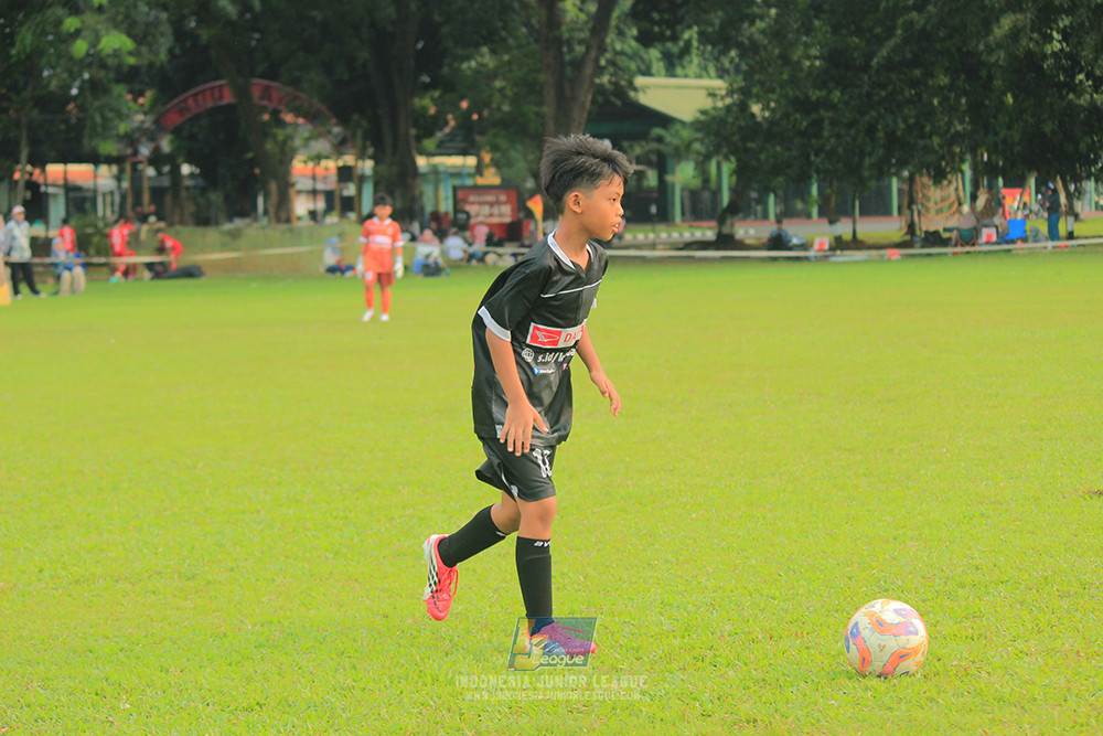 ijl u11 100526 jips soccer vs gagak muda