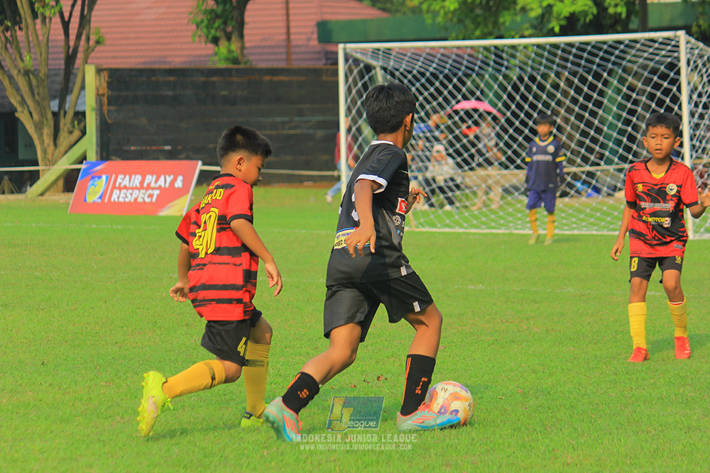 ijl u11 100526 jips soccer vs gagak muda