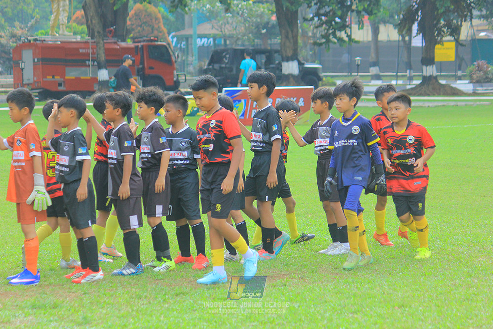 ijl u11 100526 jips soccer vs gagak muda