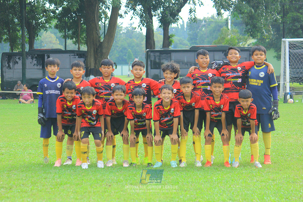 ijl u11 100526 jips soccer vs gagak muda