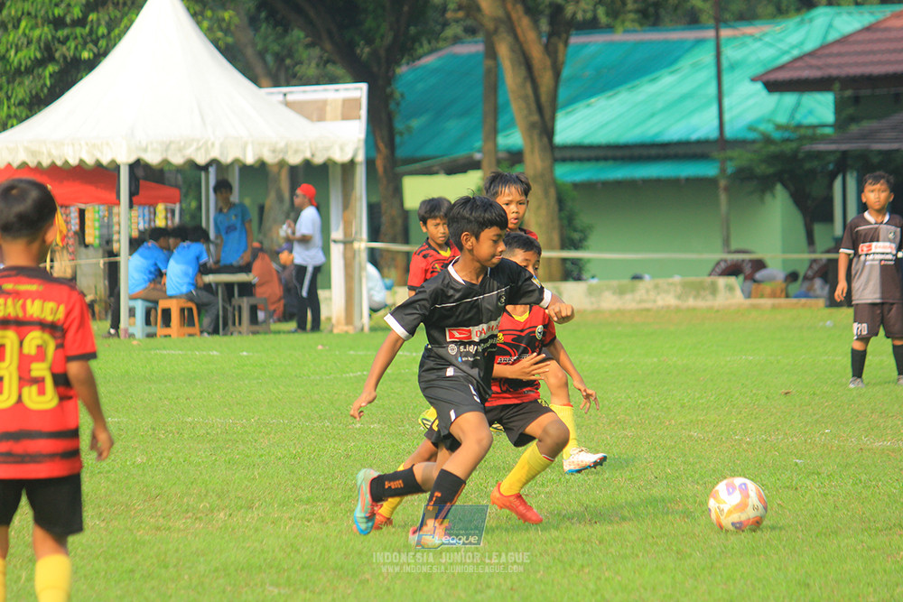 ijl u11 100526 jips soccer vs gagak muda