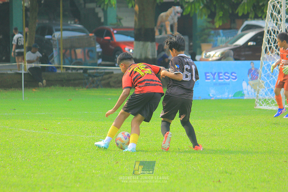ijl u11 100526 jips soccer vs gagak muda