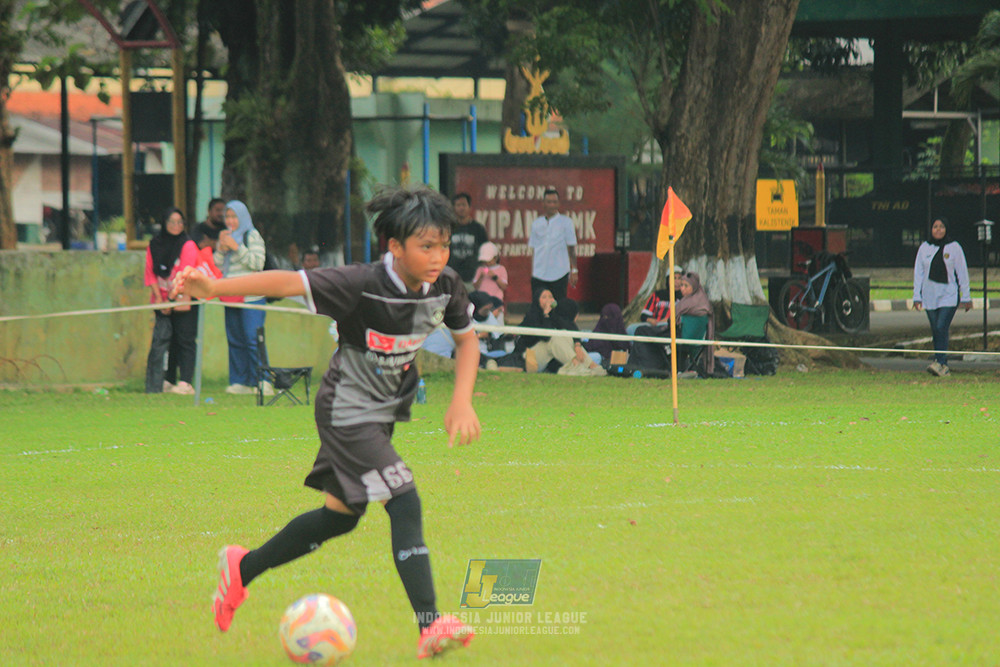 ijl u11 100526 jips soccer vs gagak muda