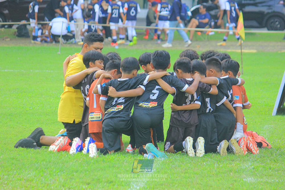 ijl u11 100526 jips soccer vs gagak muda
