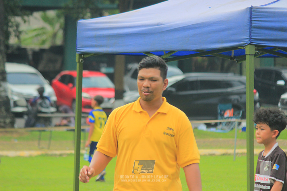 ijl u11 100526 jips soccer vs gagak muda
